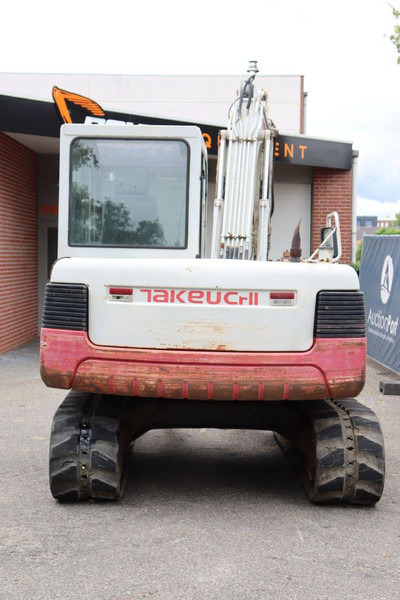 Takeuchi TB175 - حفارة مصغرة: صور 5 Takeuchi TB175 - حفارة مصغرة: صور 5