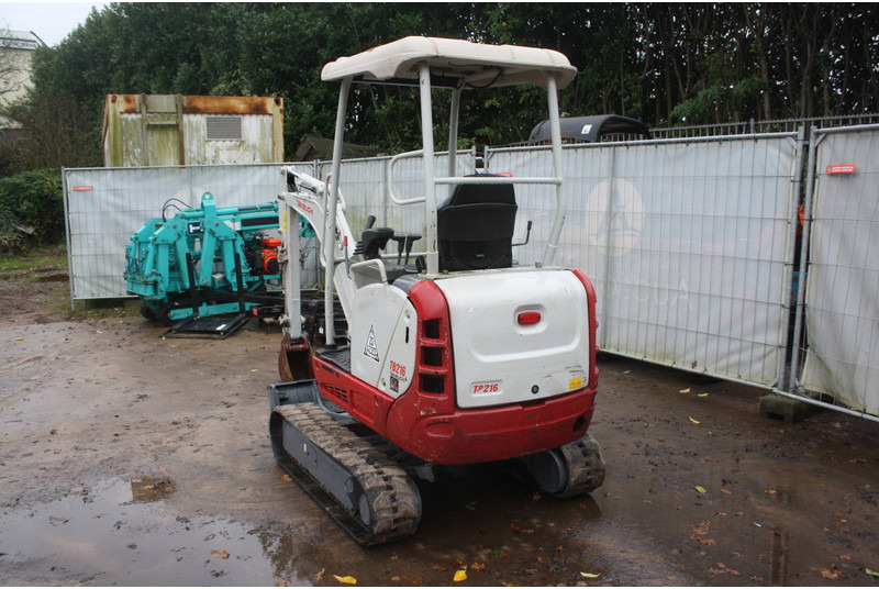 Takeuchi TB216 - حفارة مصغرة: صور 3 Takeuchi TB216 - حفارة مصغرة: صور 3