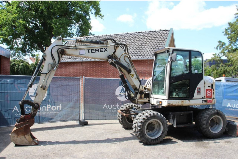 Terex TW85 - حفارة على عجلات: صور 1 Terex TW85 - حفارة على عجلات: صور 1