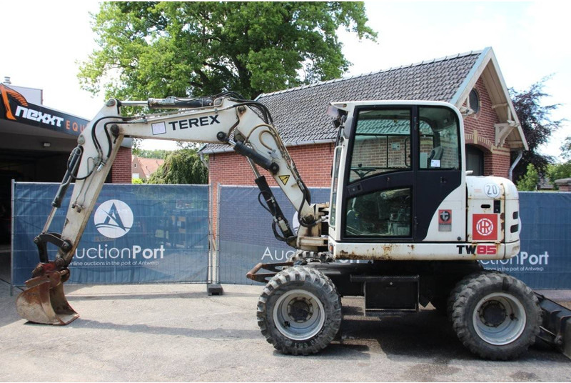 Terex TW85 - حفارة على عجلات: صور 2 Terex TW85 - حفارة على عجلات: صور 2