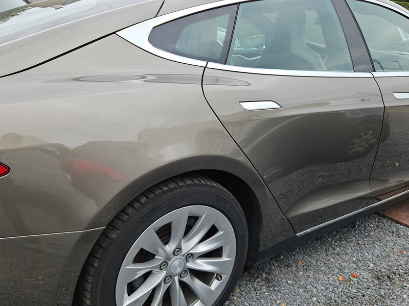 Tesla Model S _ 85 D - سيدان: صور 5 Tesla Model S _ 85 D - سيدان: صور 5