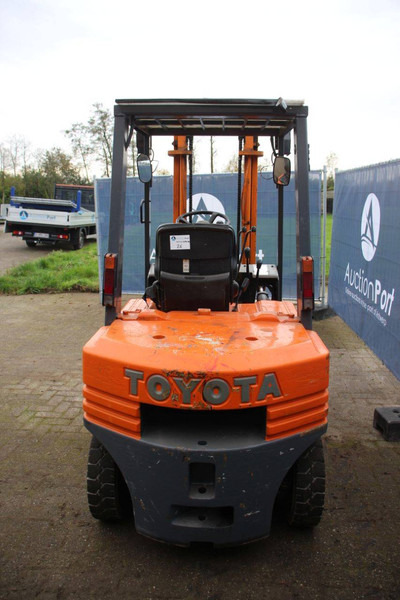 Toyota 5FG25 - رافعة شوكية: صور 4 Toyota 5FG25 - رافعة شوكية: صور 4