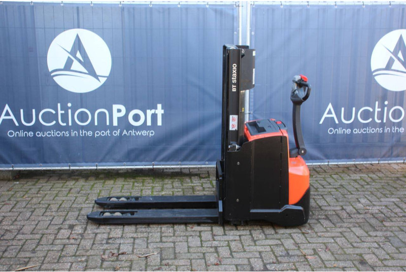 Toyota SWE200D - معدات تكديس: صور 2 Toyota SWE200D - معدات تكديس: صور 2