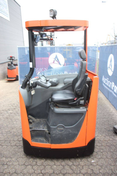 Toyota - شاحنة مناولة: صور 4 Toyota - شاحنة مناولة: صور 4