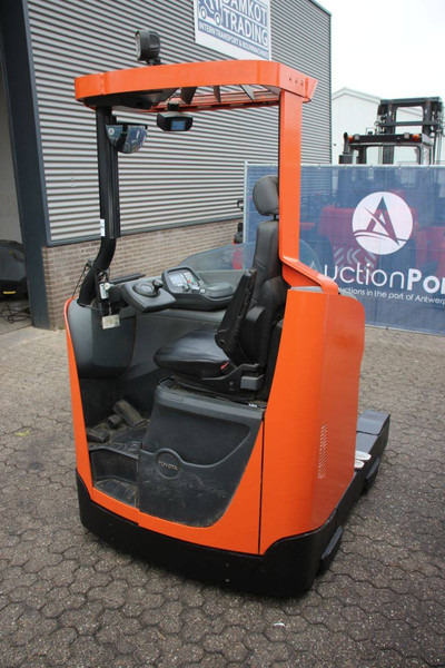 Toyota - شاحنة مناولة: صور 5 Toyota - شاحنة مناولة: صور 5