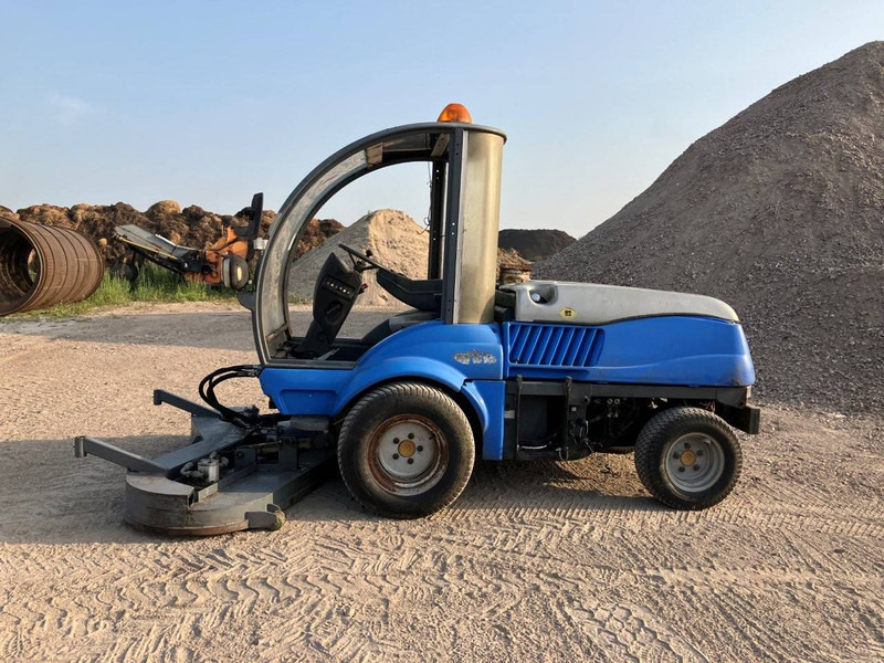 Vandy - جزازة المروج: صور 2 Vandy - جزازة المروج: صور 2