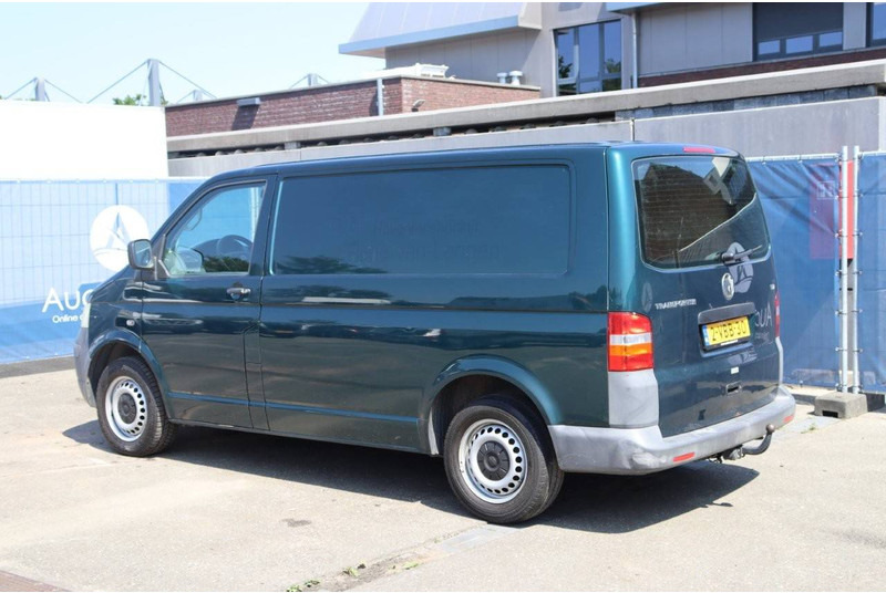 Volkswagen Transporter T5 - فان: صور 4 Volkswagen Transporter T5 - فان: صور 4