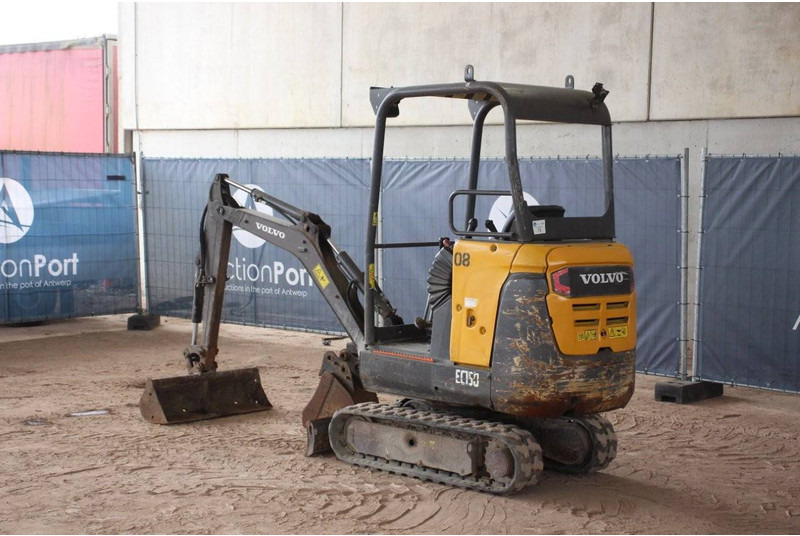 Volvo EC15D - حفارة مصغرة: صور 3 Volvo EC15D - حفارة مصغرة: صور 3