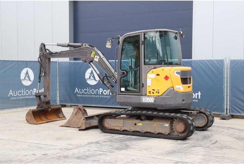 Volvo ECR50D - حفارات زحافة: صور 3 Volvo ECR50D - حفارات زحافة: صور 3