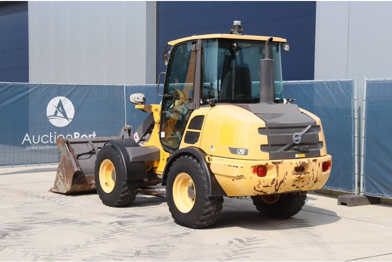 Volvo L25F - اللودر بعجل: صور 4 Volvo L25F - اللودر بعجل: صور 4