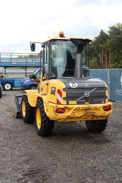 Volvo L30G - اللودر بعجل: صور 4 Volvo L30G - اللودر بعجل: صور 4