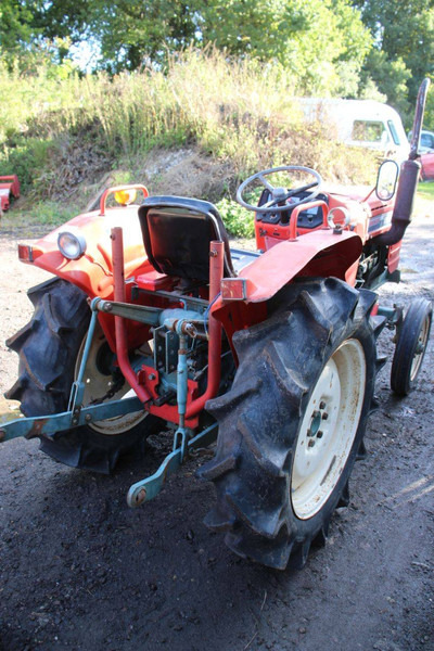 Yanmar YM2202 - جرار: صور 5 Yanmar YM2202 - جرار: صور 5