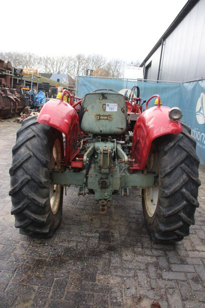 Yanmar YM3110D - جرار: صور 4 Yanmar YM3110D - جرار: صور 4