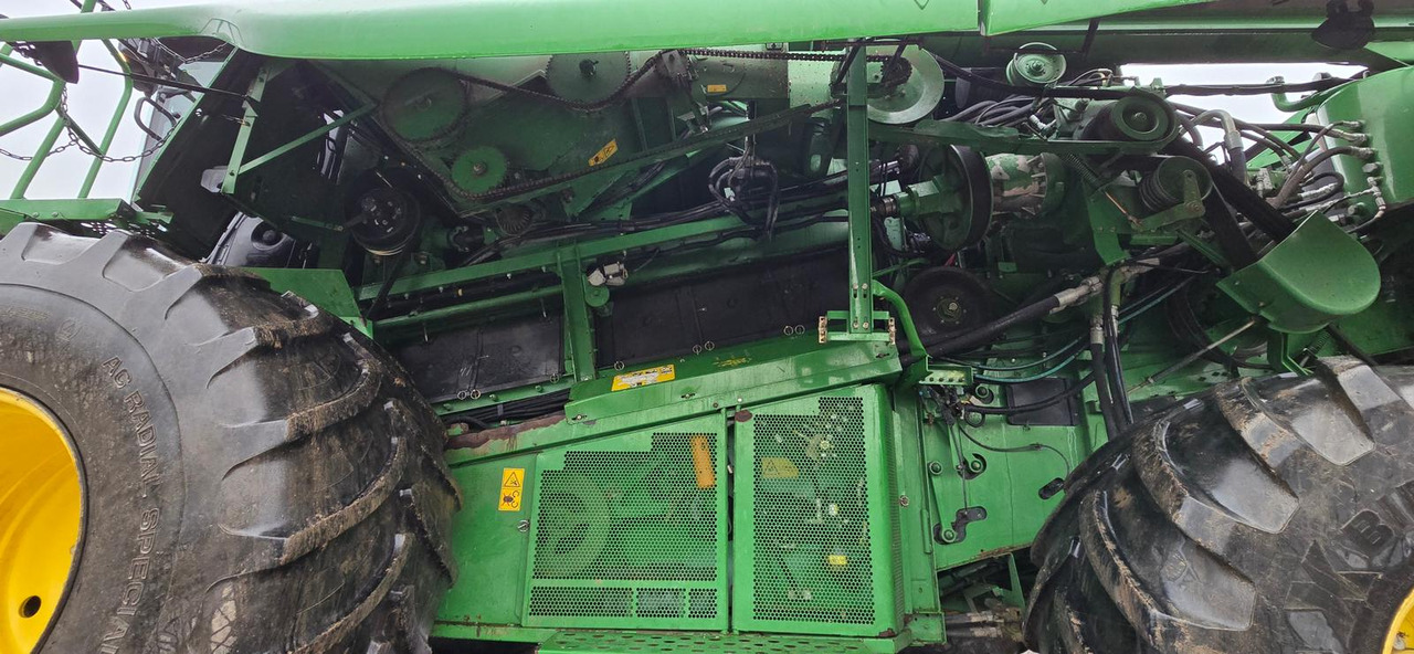 JOHN DEERE S690 - حصادة شاملة: صور 3 JOHN DEERE S690 - حصادة شاملة: صور 3