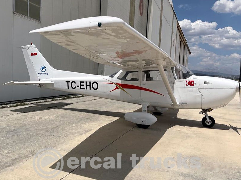 1977 Cessna 172N Diesel TC-EHO Airplane - معدات الدعم الأرضي: صور 5 1977 Cessna 172N Diesel TC-EHO Airplane - معدات الدعم الأرضي: صور 5
