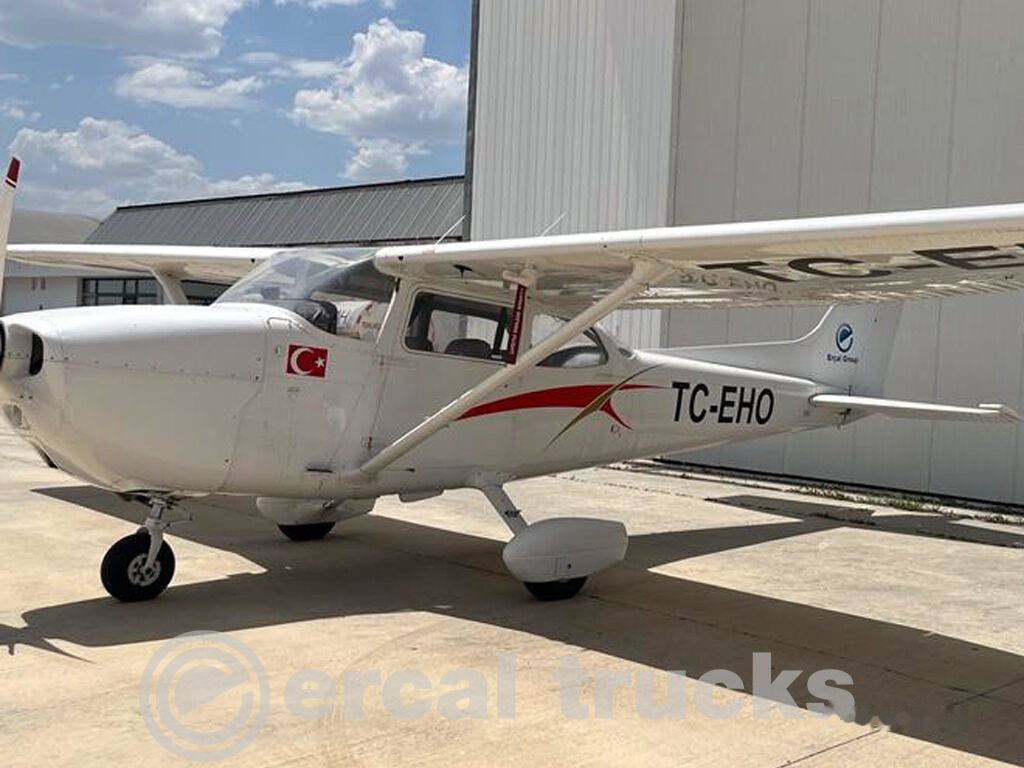 1977 Cessna 172N Diesel TC-EHO Airplane - معدات الدعم الأرضي: صور 2 1977 Cessna 172N Diesel TC-EHO Airplane - معدات الدعم الأرضي: صور 2