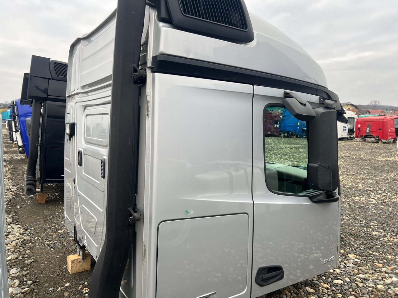 CABINA MERCEDES ACTROS MP4 STREAMSPACE 2.5 - الكبائن - شاحنة: صور 5 CABINA MERCEDES ACTROS MP4 STREAMSPACE 2.5 - الكبائن - شاحنة: صور 5
