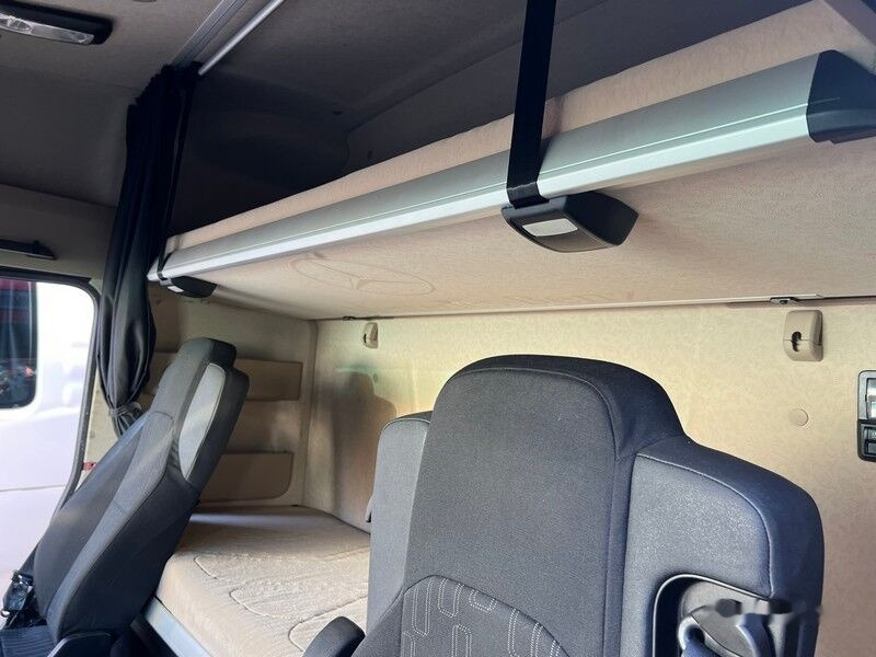 Mercedes-Benz ACTROS MP5 - الكبائن - شاحنة: صور 2 Mercedes-Benz ACTROS MP5 - الكبائن - شاحنة: صور 2