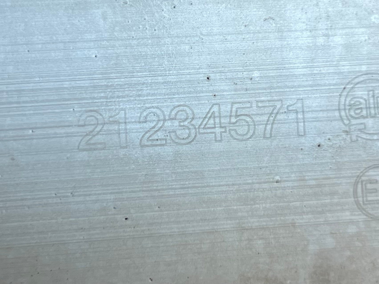 PARABICICLIST STANGA RENAULT T 82302001, 82302005, 82375109, 82375110, 21234571 - هيكل السيارة الخارجية - شاحنة: صور 4 PARABICICLIST STANGA RENAULT T 82302001, 82302005, 82375109, 82375110, 21234571 - هيكل السيارة الخارجية - شاحنة: صور 4