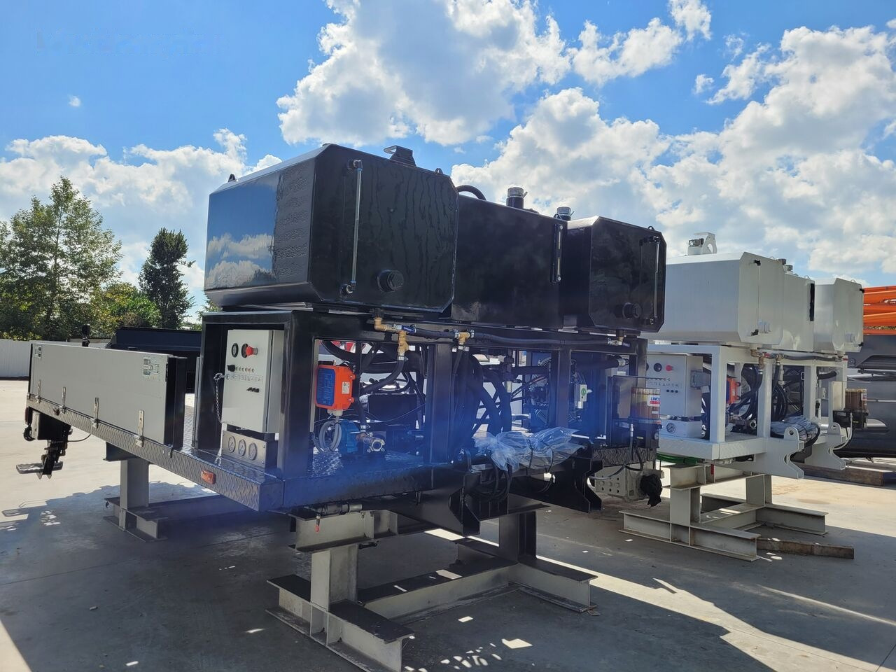 MERCEDES-BENZ New BMS BLP 14-09 on chassis - مضخة خرسانة: صور 4 MERCEDES-BENZ New BMS BLP 14-09 on chassis - مضخة خرسانة: صور 4