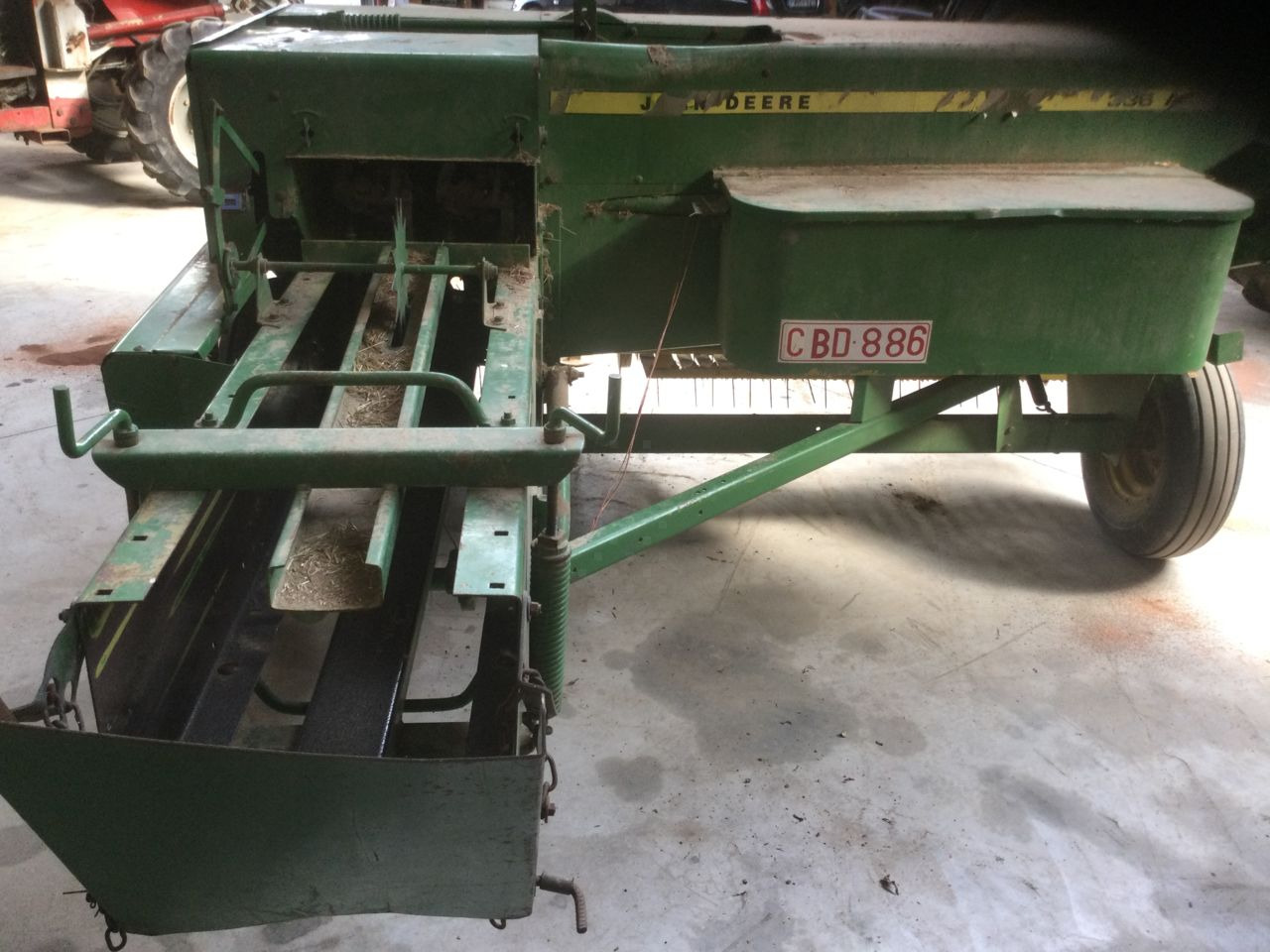 John Deere 336A - مكبس البالات المستطيله: صور 4 John Deere 336A - مكبس البالات المستطيله: صور 4