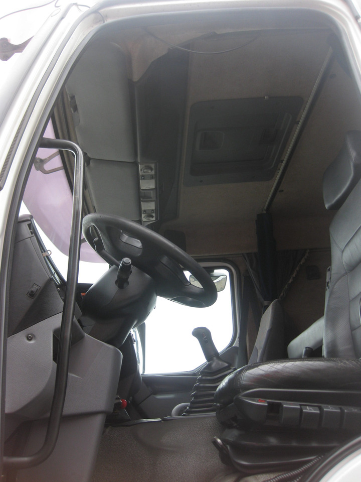 CABEZA TRACTORA RENAULT PREMIUM 420 - شاحنة جرار: صور 5 CABEZA TRACTORA RENAULT PREMIUM 420 - شاحنة جرار: صور 5