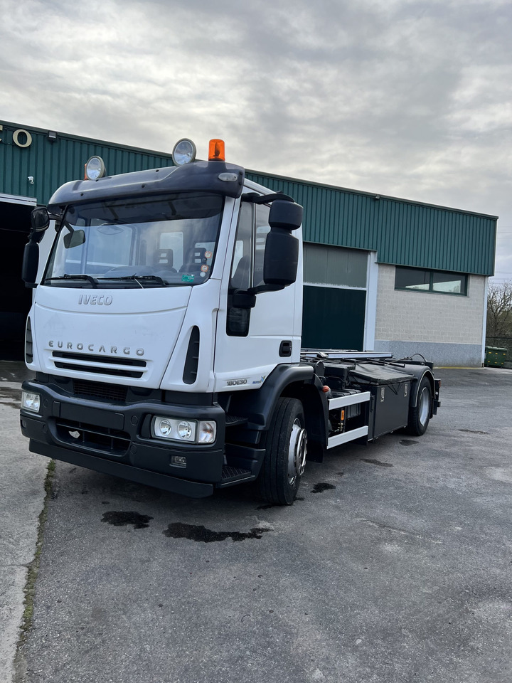 الشاسيه شاحنة IVECO 300 EN CHASIS: صور 6 الشاسيه شاحنة IVECO 300 EN CHASIS: صور 6