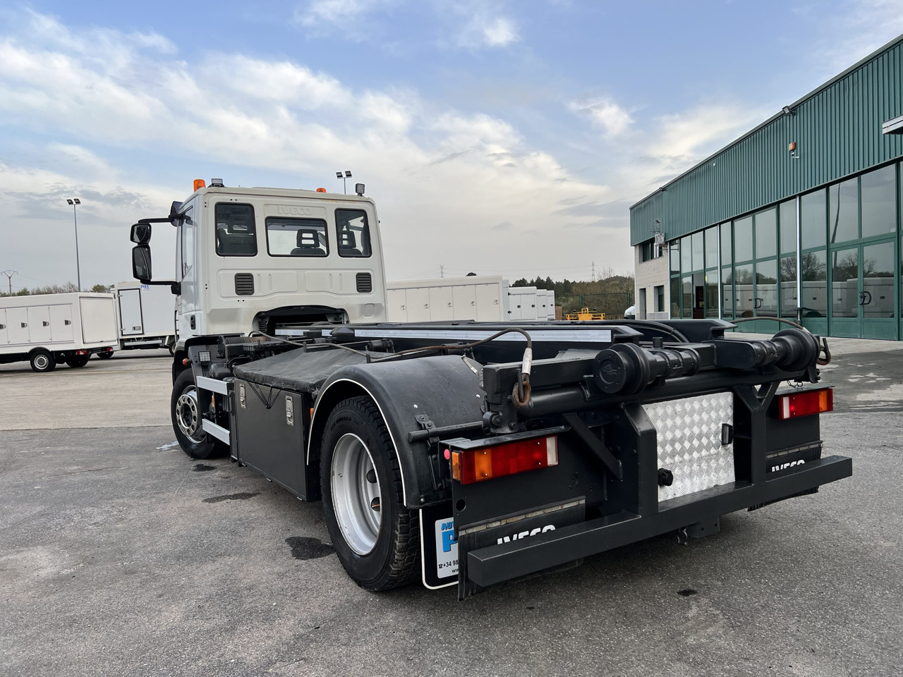 الشاسيه شاحنة IVECO 300 EN CHASIS: صور 12 الشاسيه شاحنة IVECO 300 EN CHASIS: صور 12