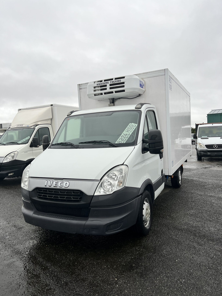 IVECO FRIGORIFICO - الشاحنات الصغيرة المبردة: صور 4 IVECO FRIGORIFICO - الشاحنات الصغيرة المبردة: صور 4