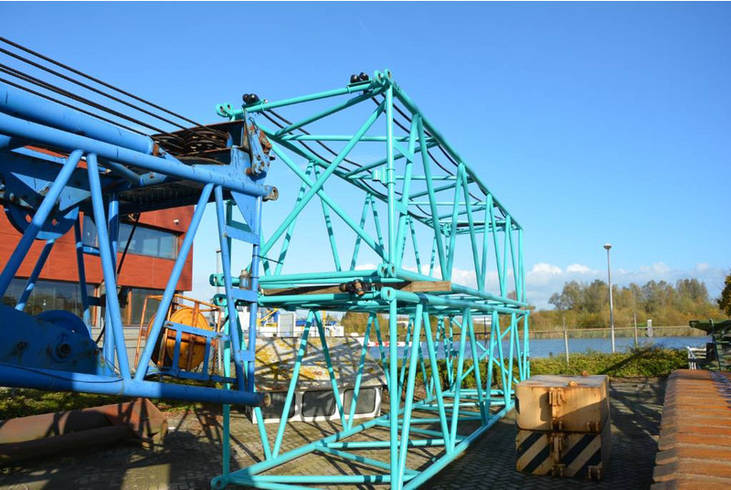 Kobelco CKE1800 CKE2000 Boom Sections - ونش كرين - آلات البناء: صور 1 Kobelco CKE1800 CKE2000 Boom Sections - ونش كرين - آلات البناء: صور 1