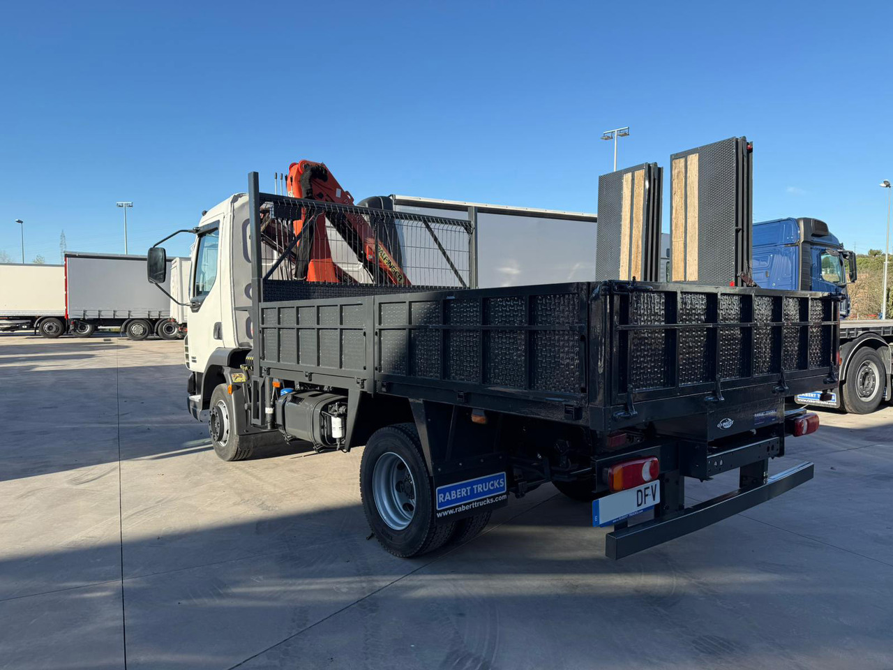 DAF LF FA 45.180 (Platform and Crane) - شاحنات مسطحة, شاحنة كرين: صور 4 DAF LF FA 45.180 (Platform and Crane) - شاحنات مسطحة, شاحنة كرين: صور 4