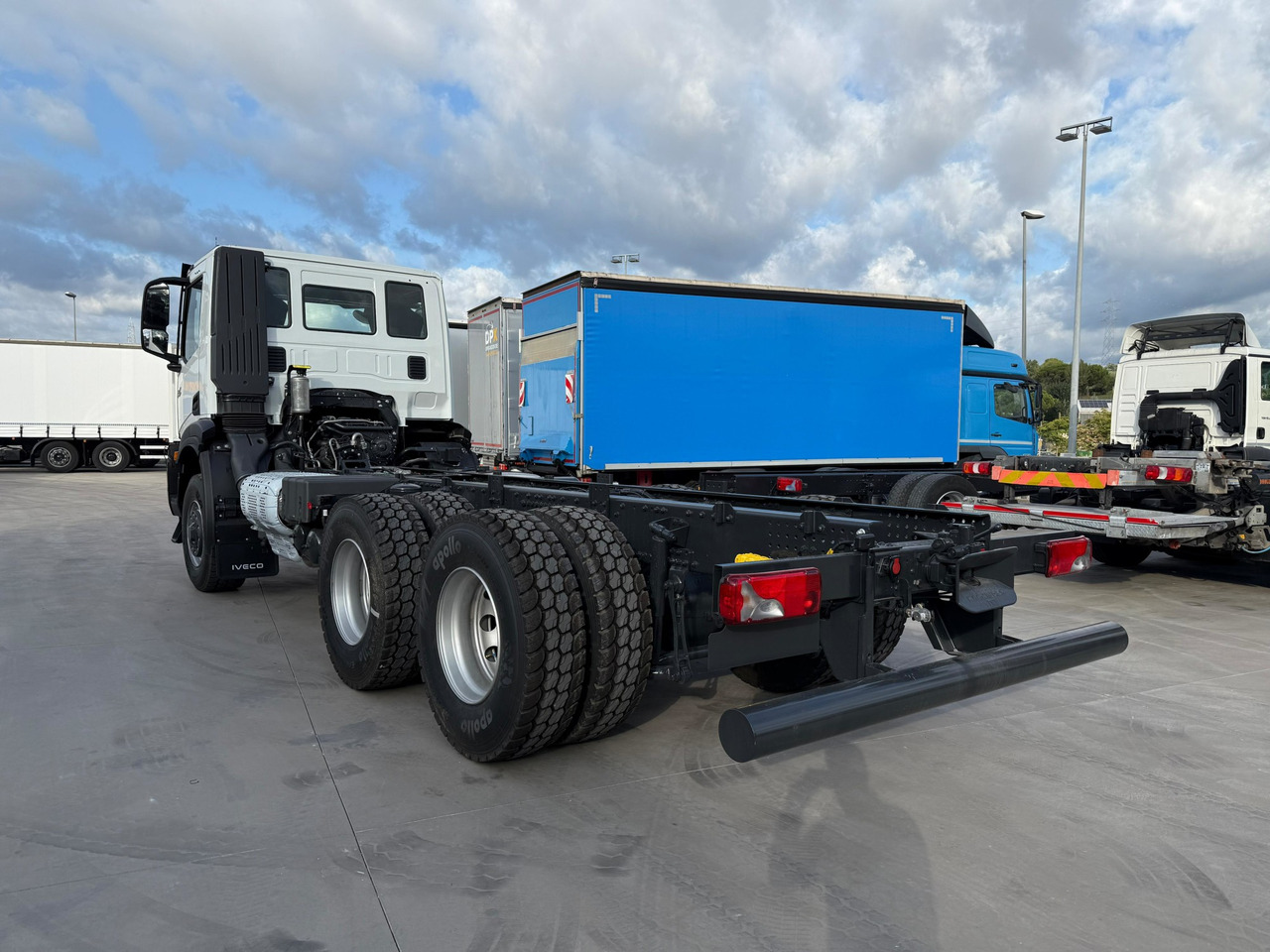 IVECO AD300X46Z OFF X-Way E6 (Chassis) - الشاسيه شاحنة: صور 5 IVECO AD300X46Z OFF X-Way E6 (Chassis) - الشاسيه شاحنة: صور 5