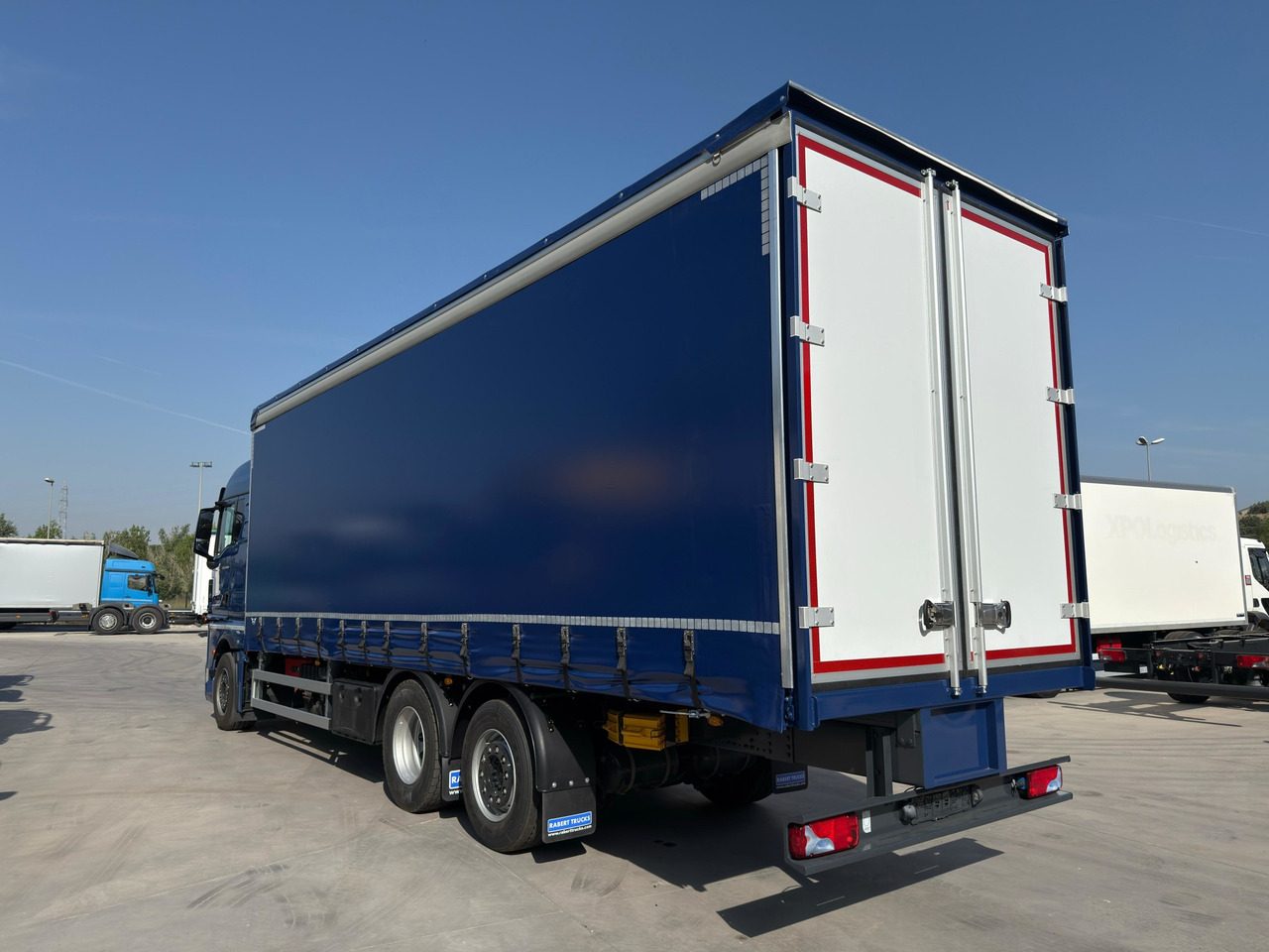 MAN 26.510 TGX E6 (Tauliner) - شاحنة ستارة: صور 3 MAN 26.510 TGX E6 (Tauliner) - شاحنة ستارة: صور 3