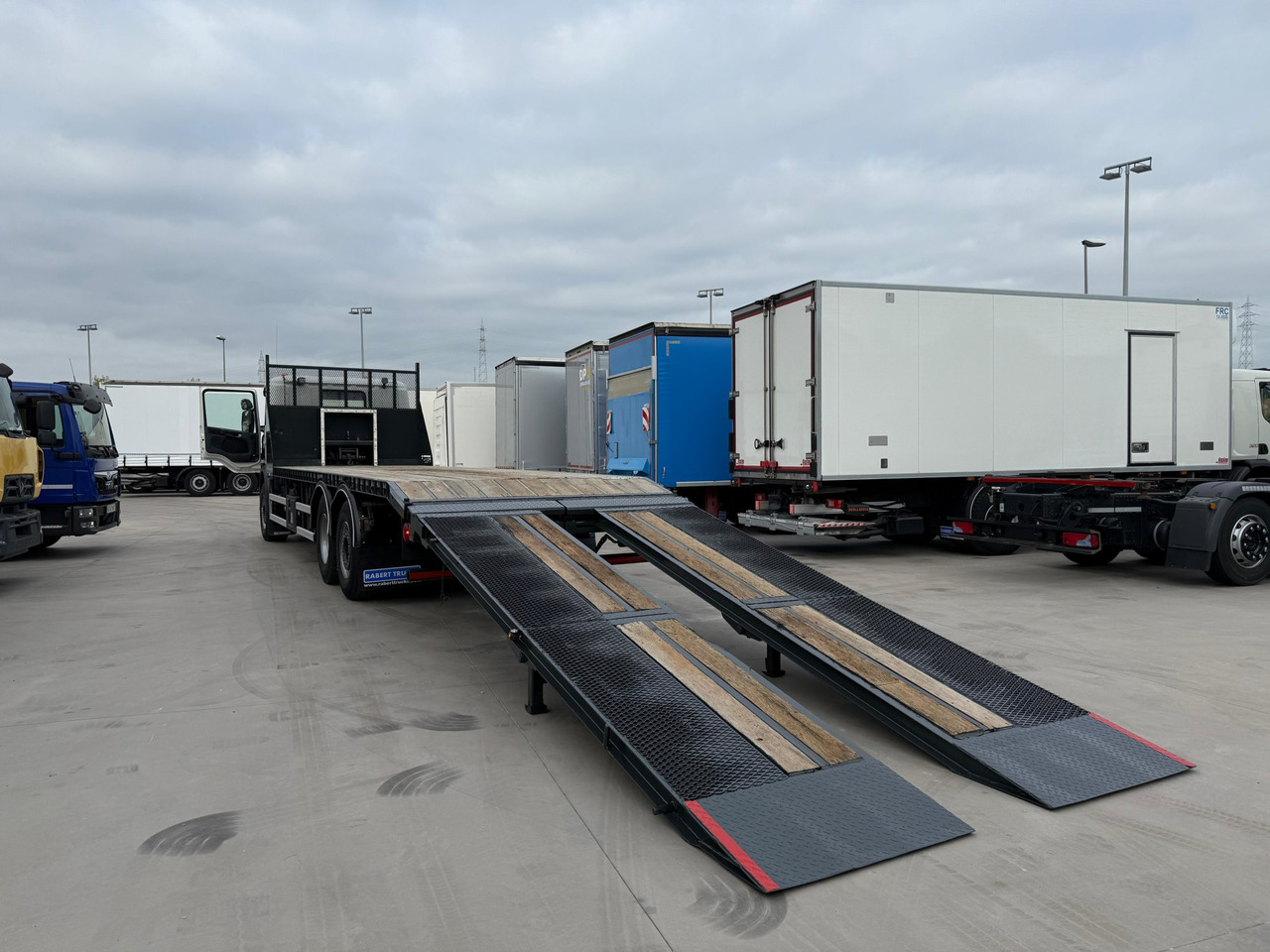 SCANIA P410 E6 (Machinery Carrier) - شاحنة نقل سيارات شاحنة: صور 5 SCANIA P410 E6 (Machinery Carrier) - شاحنة نقل سيارات شاحنة: صور 5