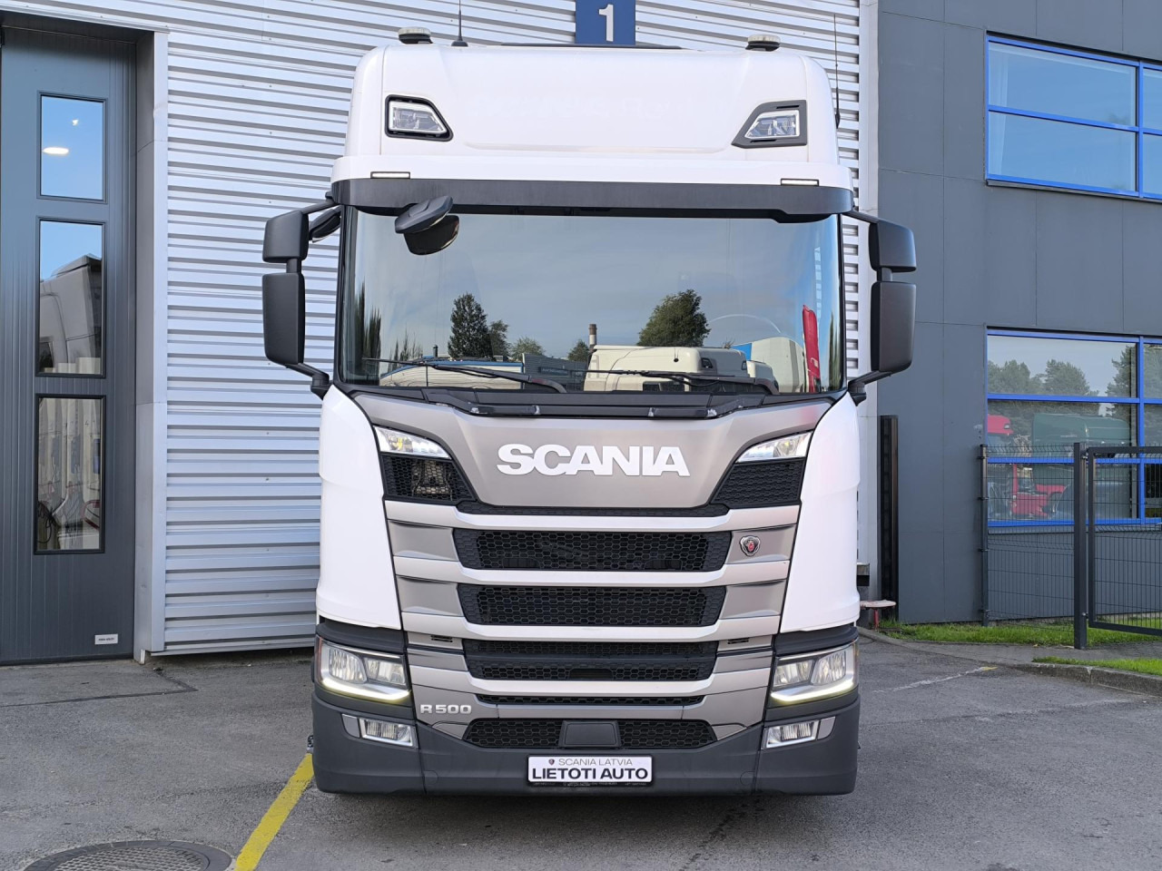 SCANIA R 500 A6x2NB - شاحنة جرار: صور 3 SCANIA R 500 A6x2NB - شاحنة جرار: صور 3
