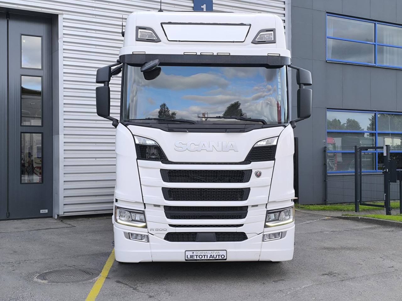 SCANIA R 500 A6x2NB - شاحنة جرار: صور 3 SCANIA R 500 A6x2NB - شاحنة جرار: صور 3