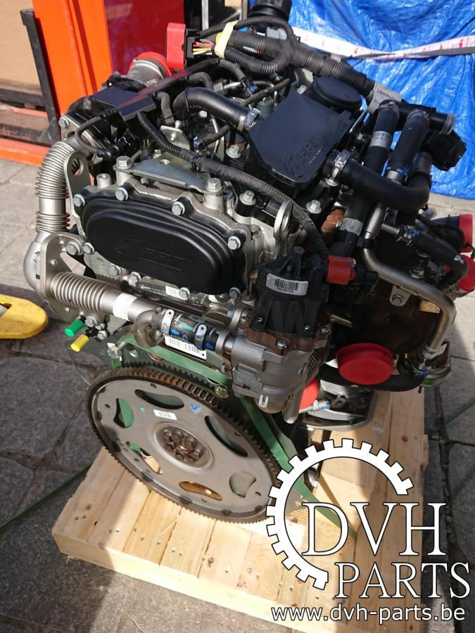 IVECO IVECO F1AGL411L-C104 - المحرك - شاحنة: صور 1 IVECO IVECO F1AGL411L-C104 - المحرك - شاحنة: صور 1