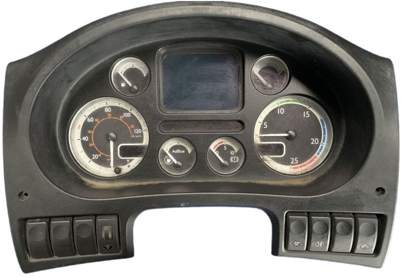 DAF 105 Siemens VDO 1789470 - لوحة القيادة: صور 1 DAF 105 Siemens VDO 1789470 - لوحة القيادة: صور 1