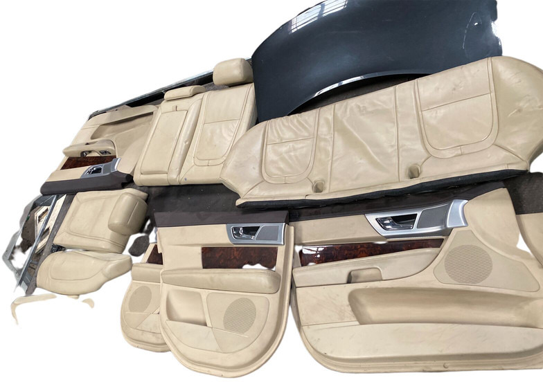 Jaguar XF 250 - باب و قطع الغيار: صور 2 Jaguar XF 250 - باب و قطع الغيار: صور 2