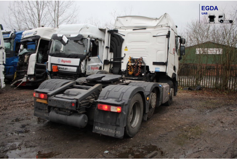 Renault  - شاحنة جرار: صور 4 Renault  - شاحنة جرار: صور 4