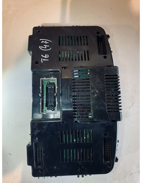 Siemens VDO - لوحة القيادة: صور 2 Siemens VDO - لوحة القيادة: صور 2