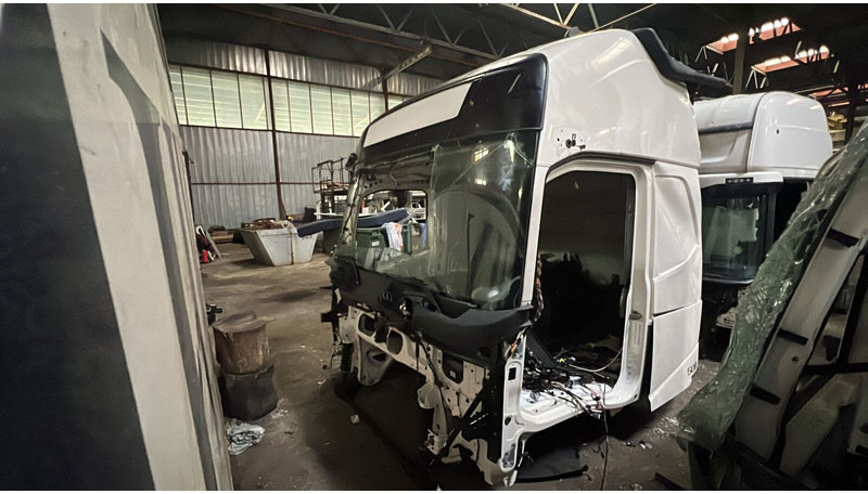 Volvo FH AERO - الكابينة والداخلية: صور 3 Volvo FH AERO - الكابينة والداخلية: صور 3