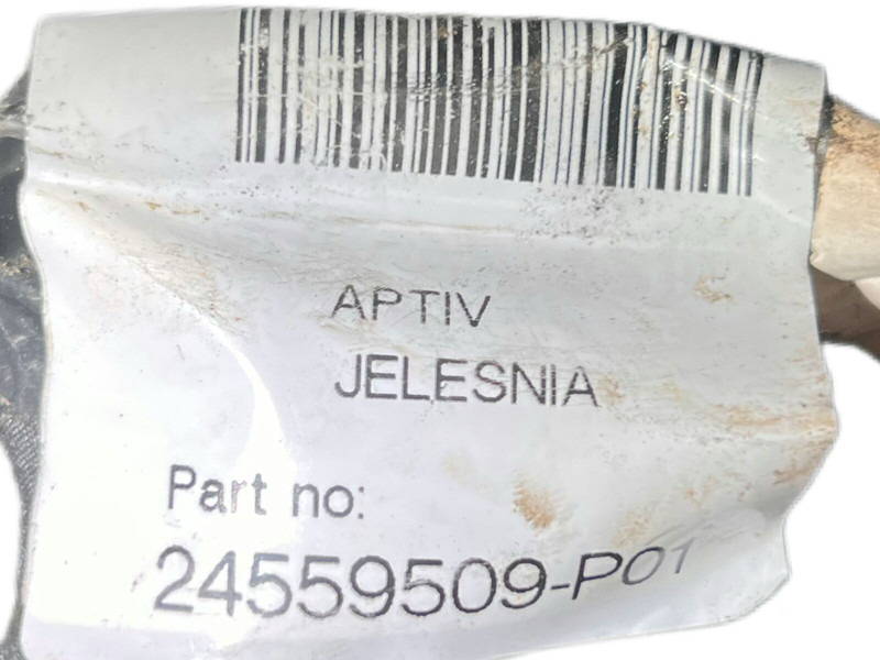 Volvo FH5/Aero - قطع الغيار: صور 4 Volvo FH5/Aero - قطع الغيار: صور 4