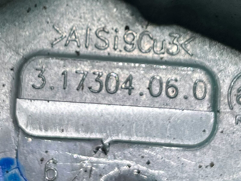 Volvo FH5/Aero - قطع الغيار: صور 3 Volvo FH5/Aero - قطع الغيار: صور 3