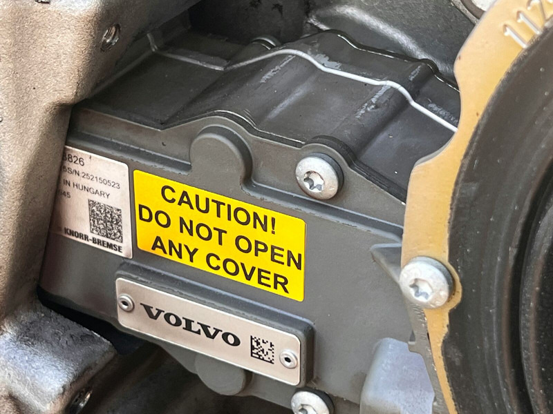 Volvo FH5/Aero - قطع الغيار: صور 2 Volvo FH5/Aero - قطع الغيار: صور 2