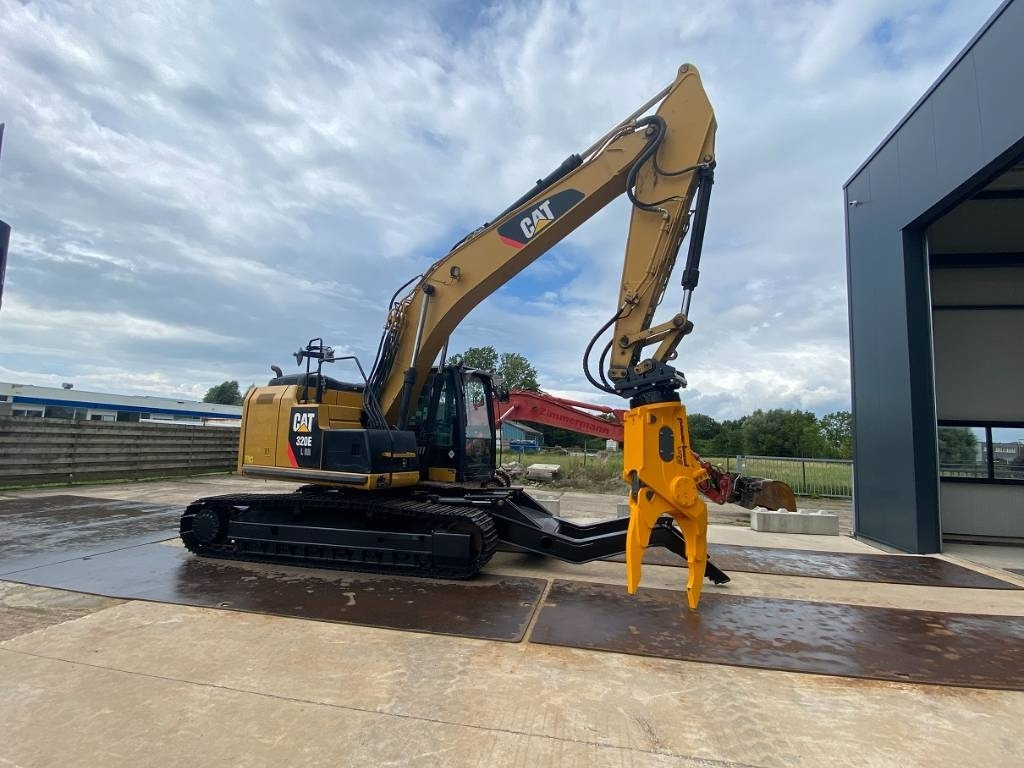 CAT 320 EL LR CAR DISMANTLER - هدم: صور 3 CAT 320 EL LR CAR DISMANTLER - هدم: صور 3