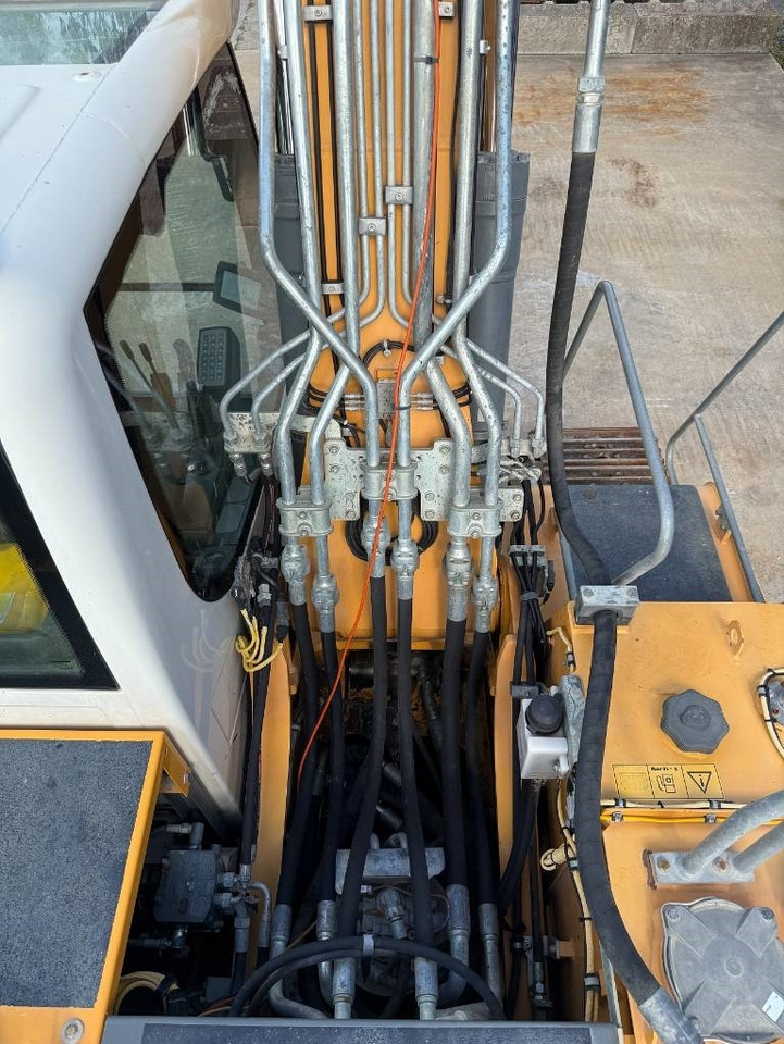 Liebherr R922 LC - حفارات زحافة: صور 4 Liebherr R922 LC - حفارات زحافة: صور 4