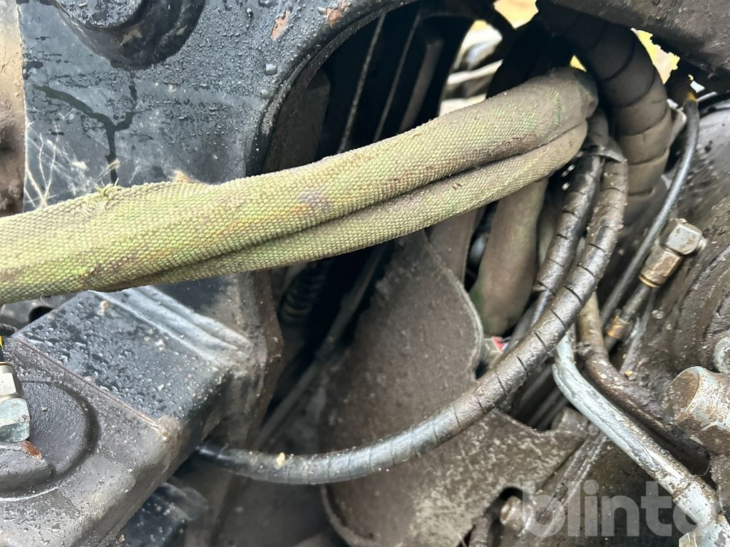 حفارات زحافة CAT 313 NG: صور 43 حفارات زحافة CAT 313 NG: صور 43