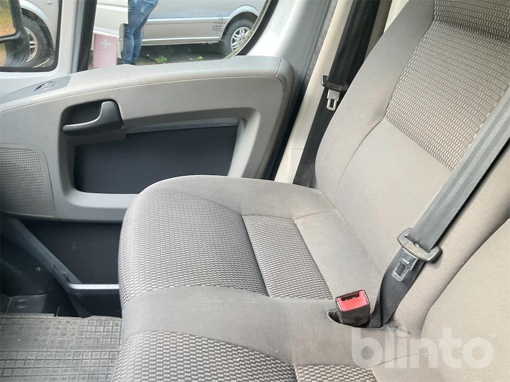 الشاحنات الصغيرة CITROEN JUMPER: صور 39