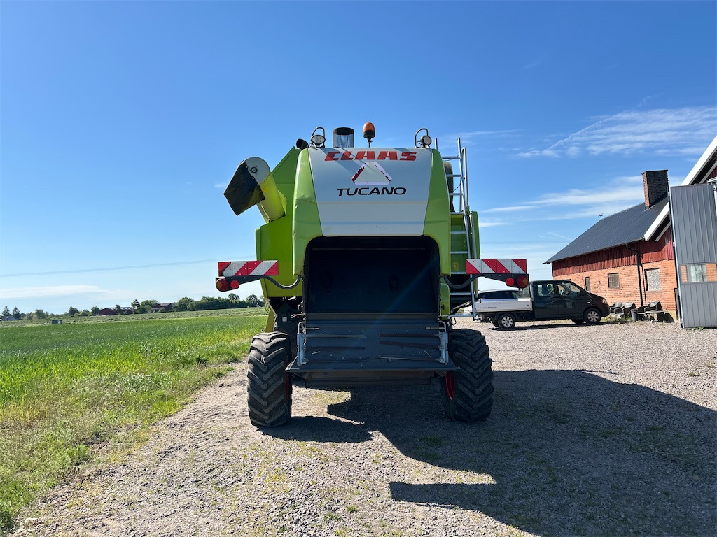 Claas tucano 430 - حصادة شاملة: صور 5 Claas tucano 430 - حصادة شاملة: صور 5